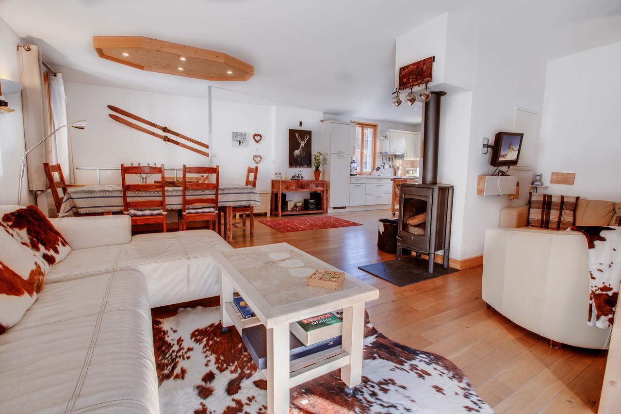 Simply Morzine - Chalet Coeur De มอร์ซีน ภายนอก รูปภาพ